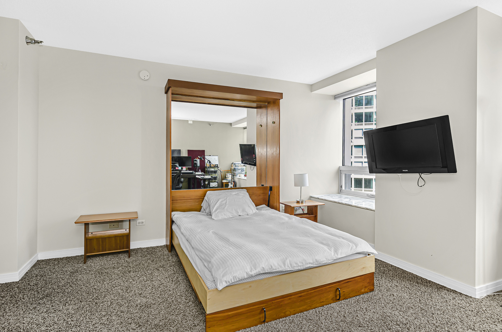 512 N McClurg Court Unit: 2302