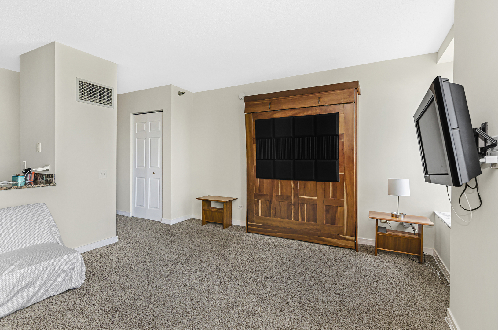 512 N McClurg Court Unit: 2302