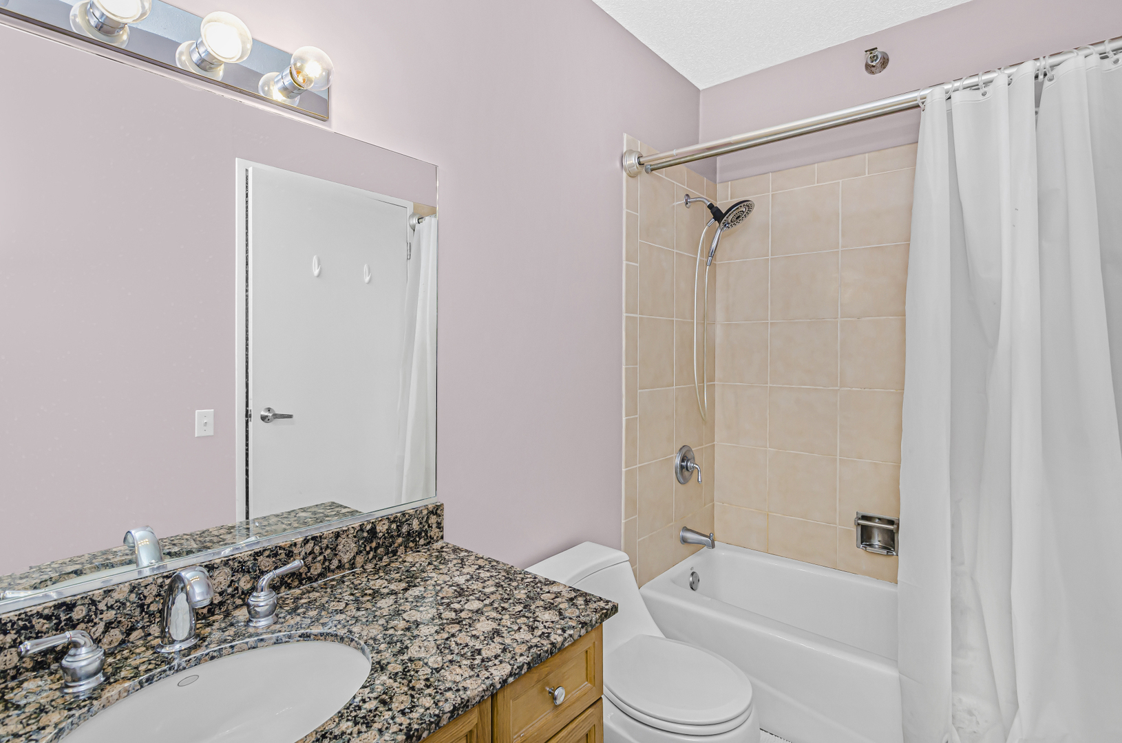 512 N McClurg Court Unit: 2302