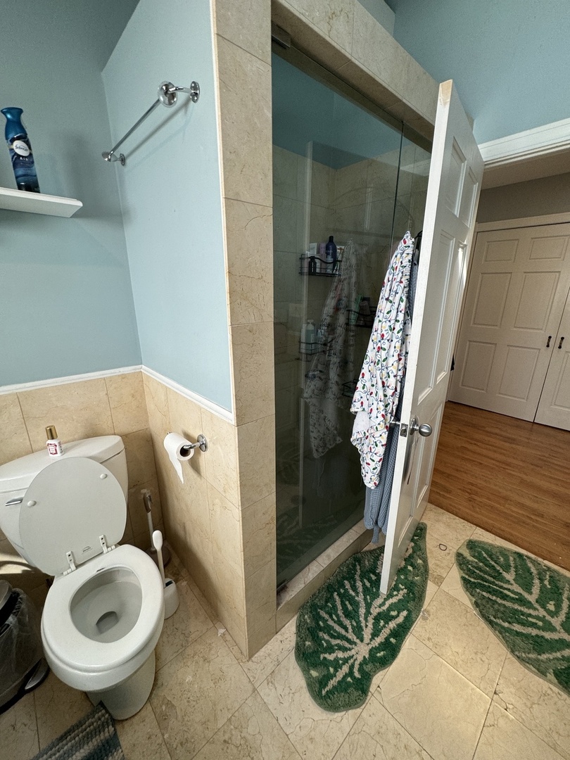 1337 W Barry Avenue Unit: 2F