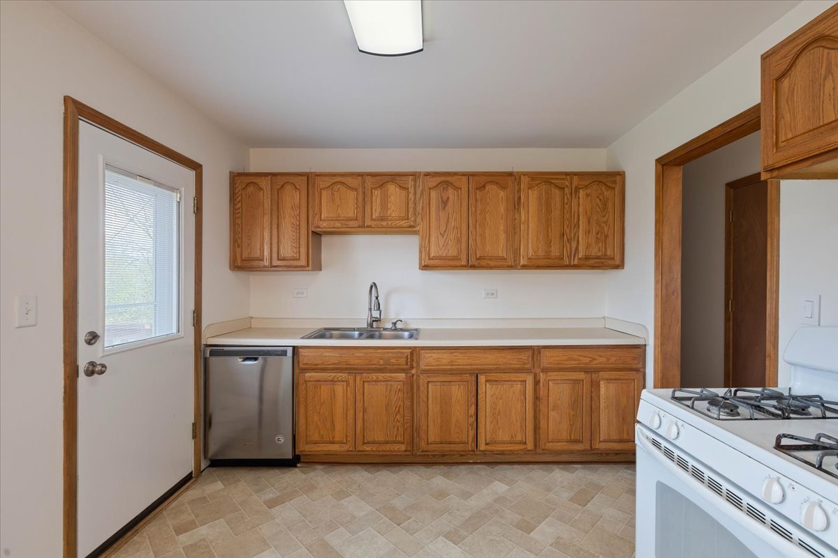 6860 Valley View Road