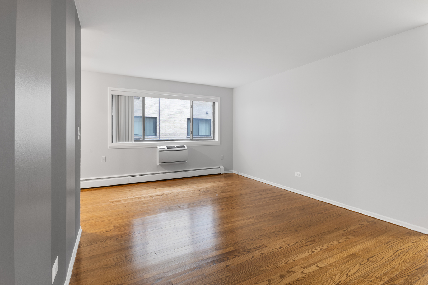 6001 N Kenmore Avenue Unit: 312