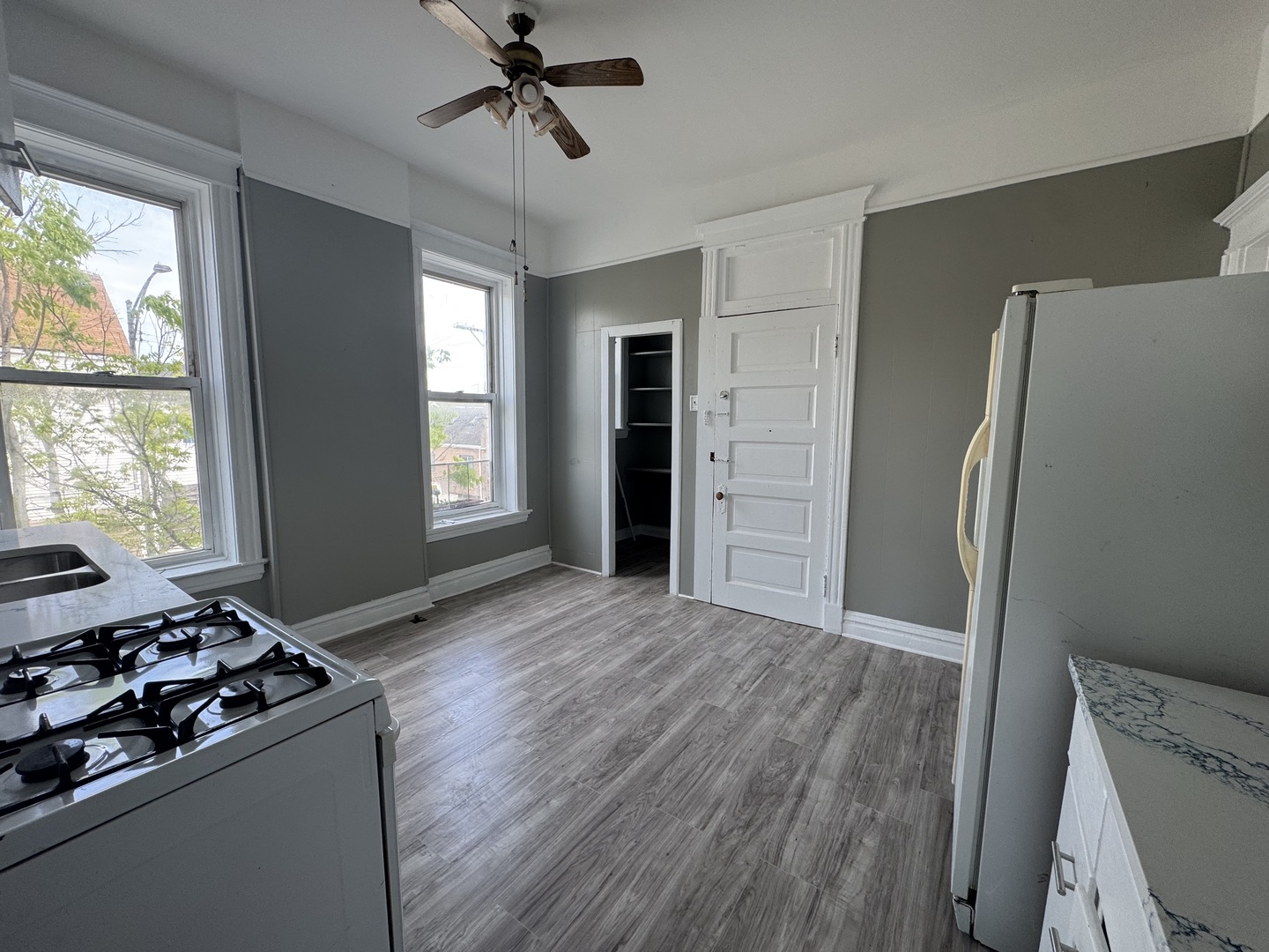 2301 W Cermak Road Unit: 2A