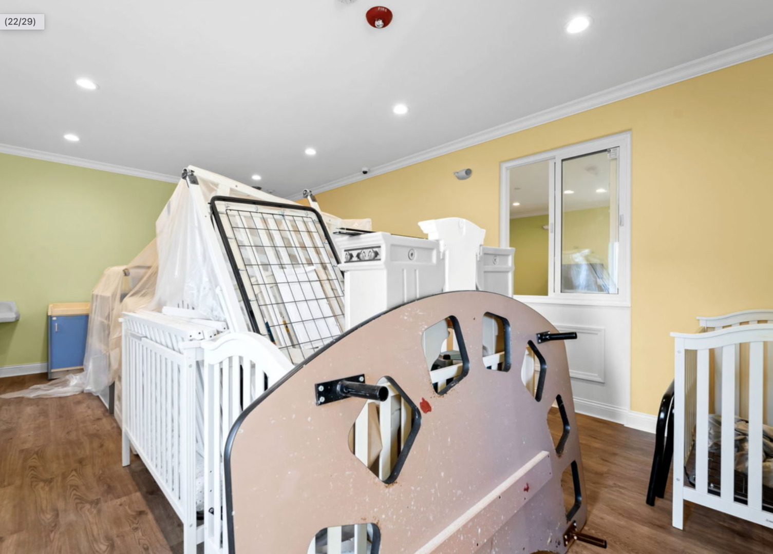 170 W Irving Park Road