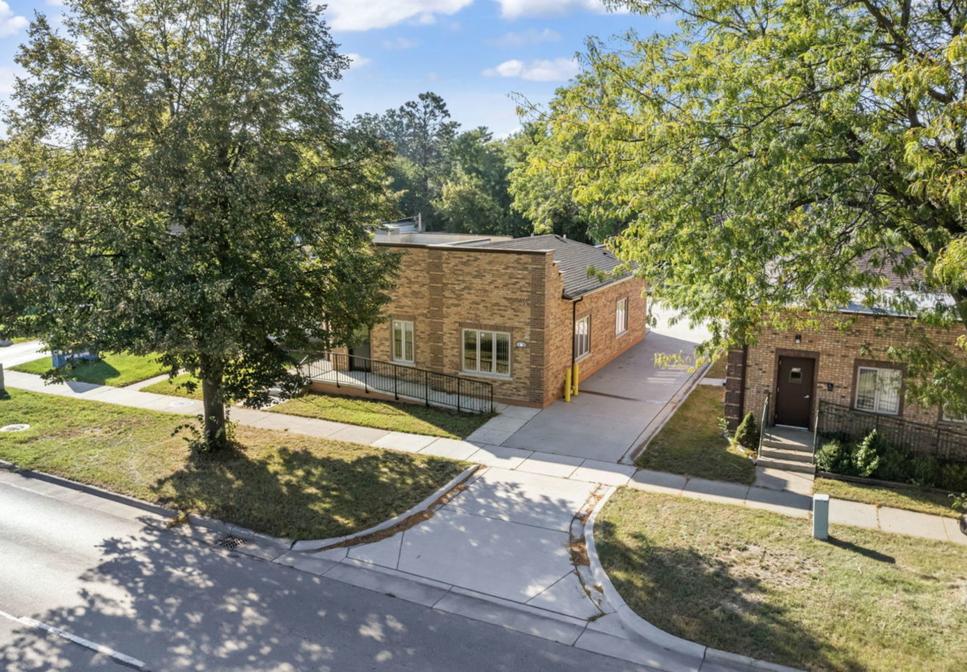 170 W Irving Park Road