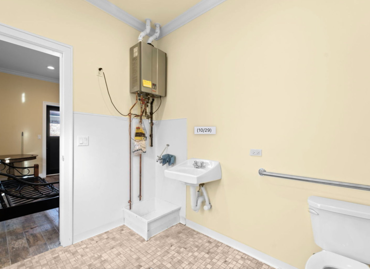 170 W Irving Park Road