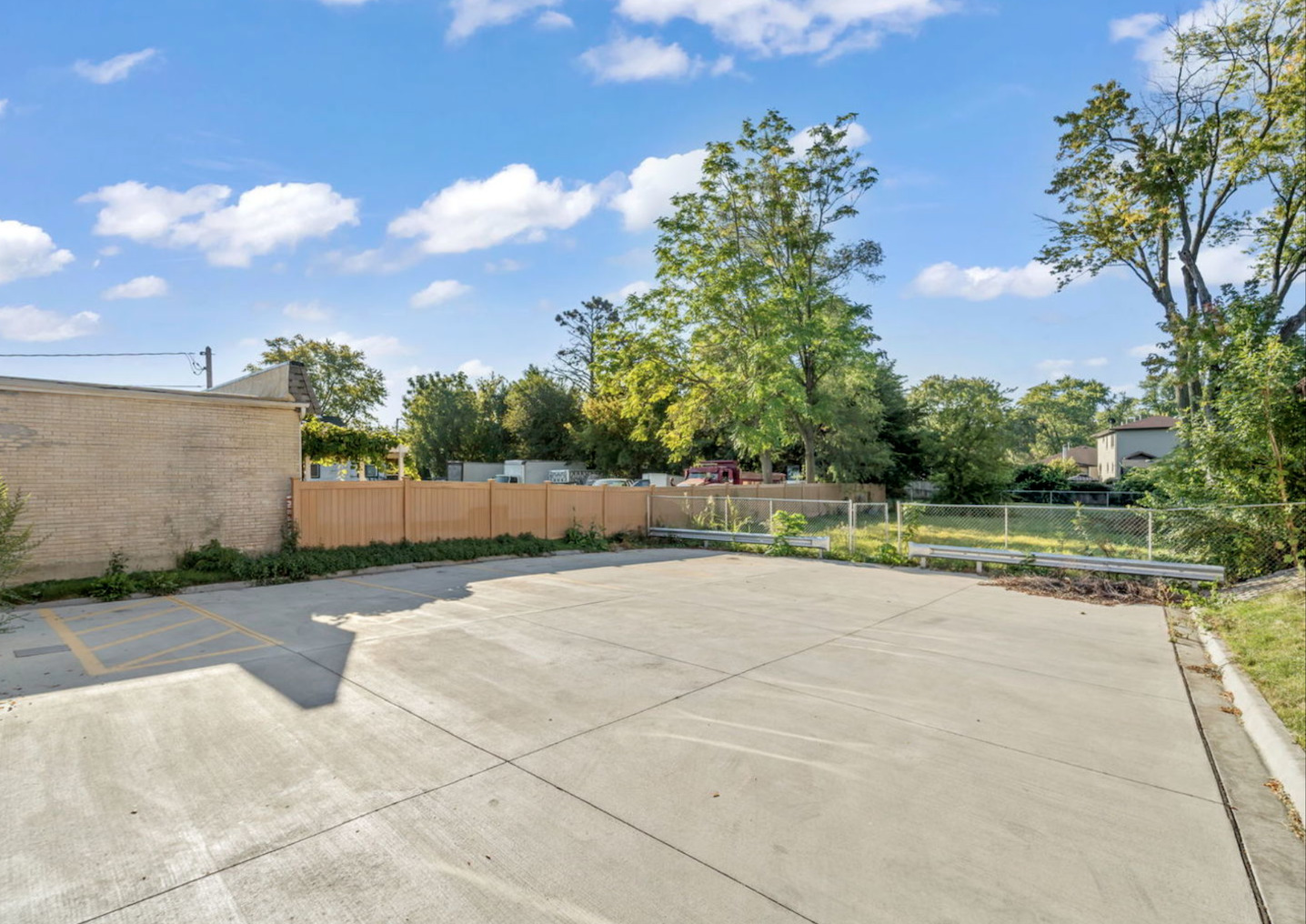 170 W Irving Park Road