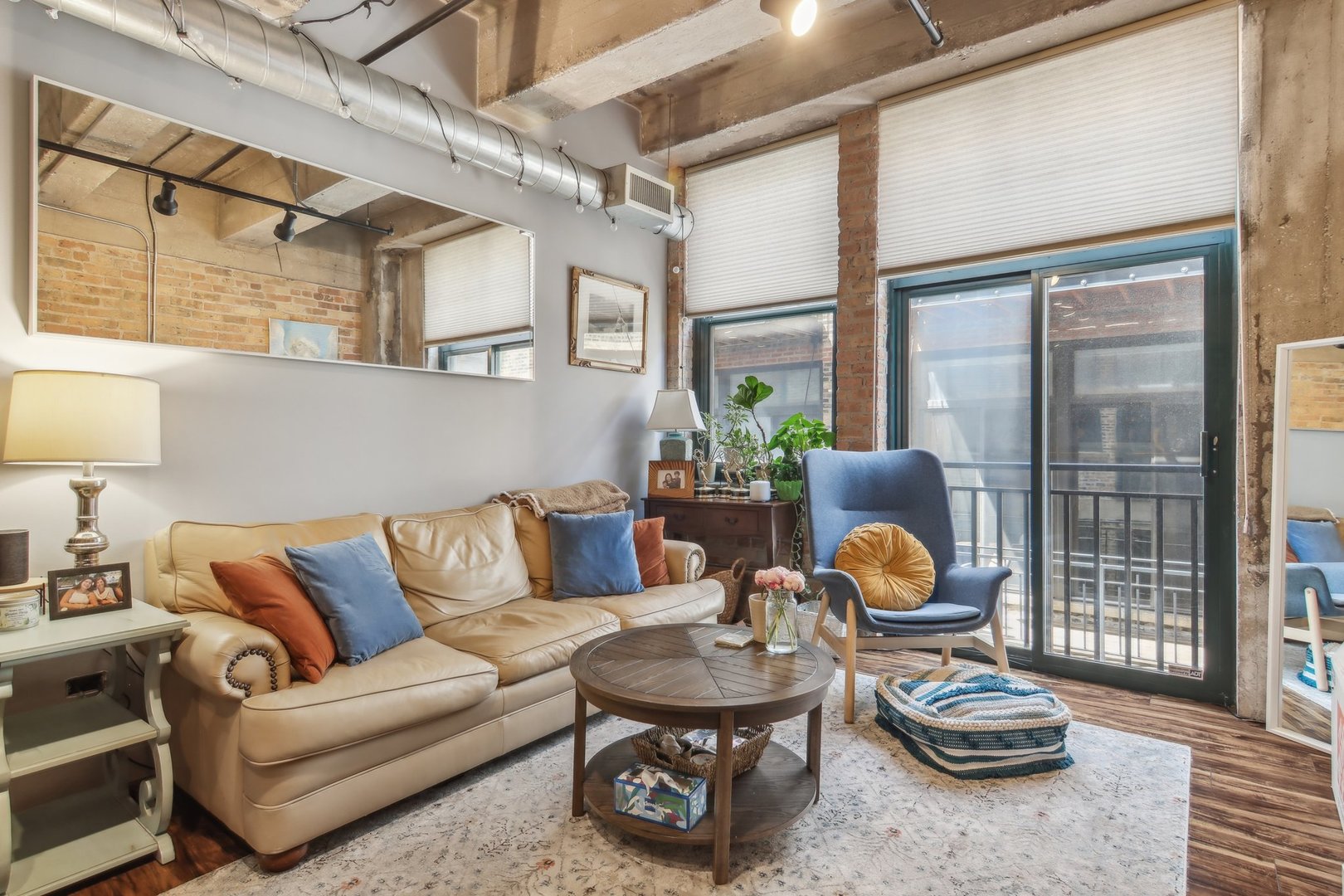 400 W ONTARIO Street Unit: 605