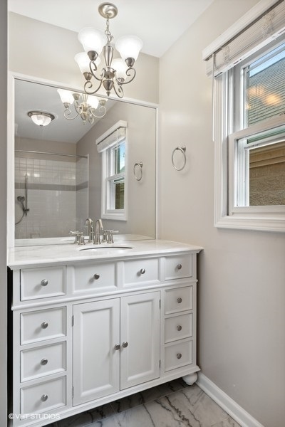 2306 N Greenview Avenue