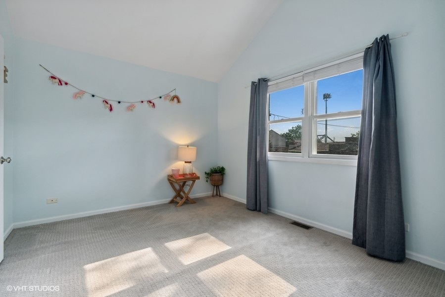 2306 N Greenview Avenue