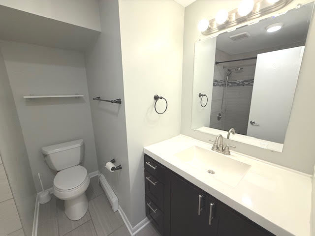 8701 W FOSTER Avenue Unit: 206