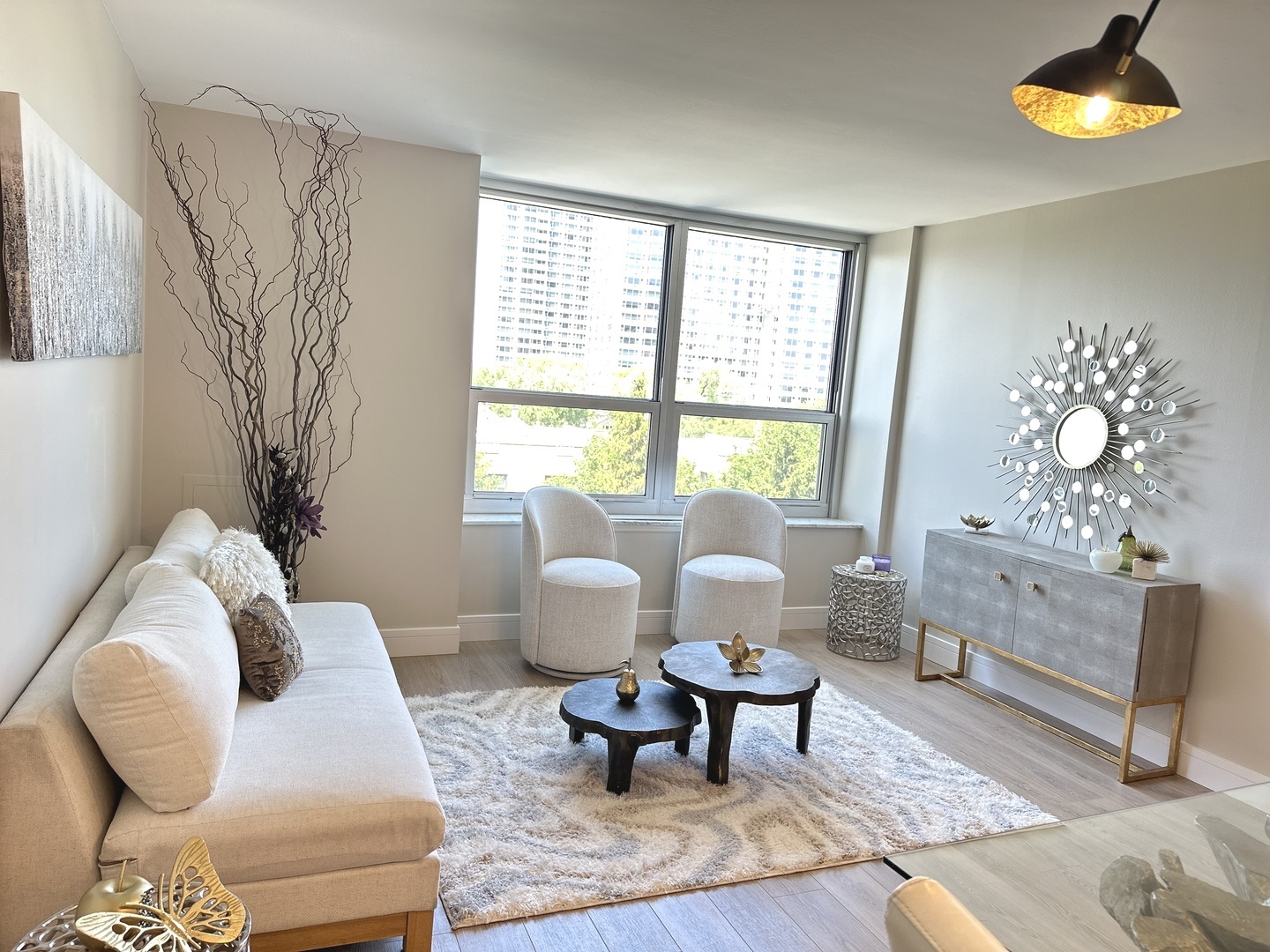 720 W Gordon Terrace Unit: 6J