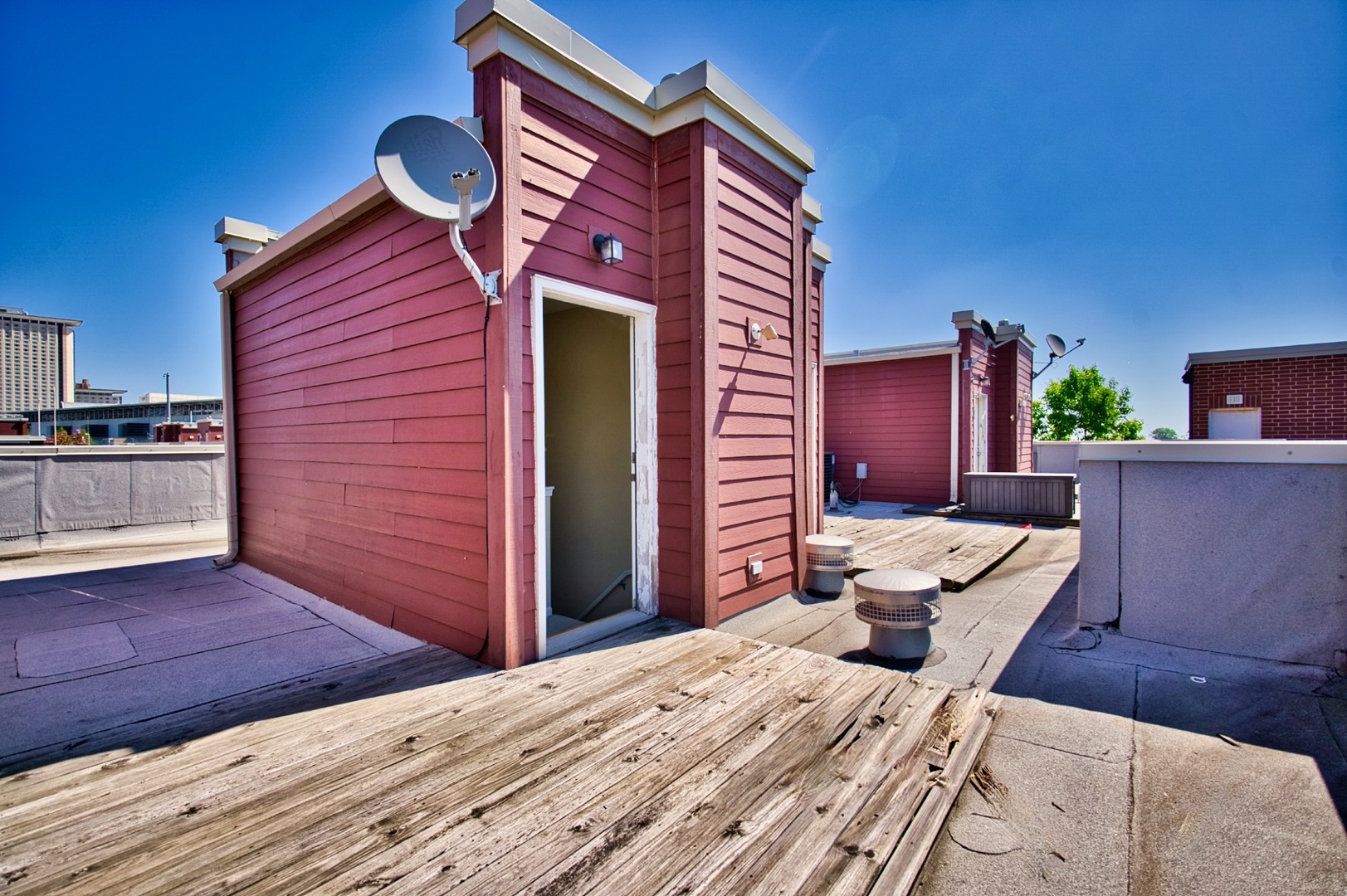 353 E Eastgate Place