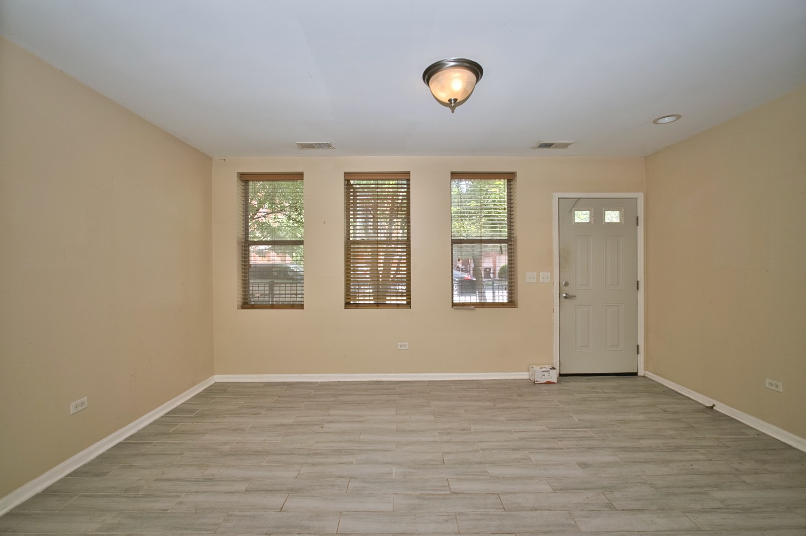 353 E Eastgate Place