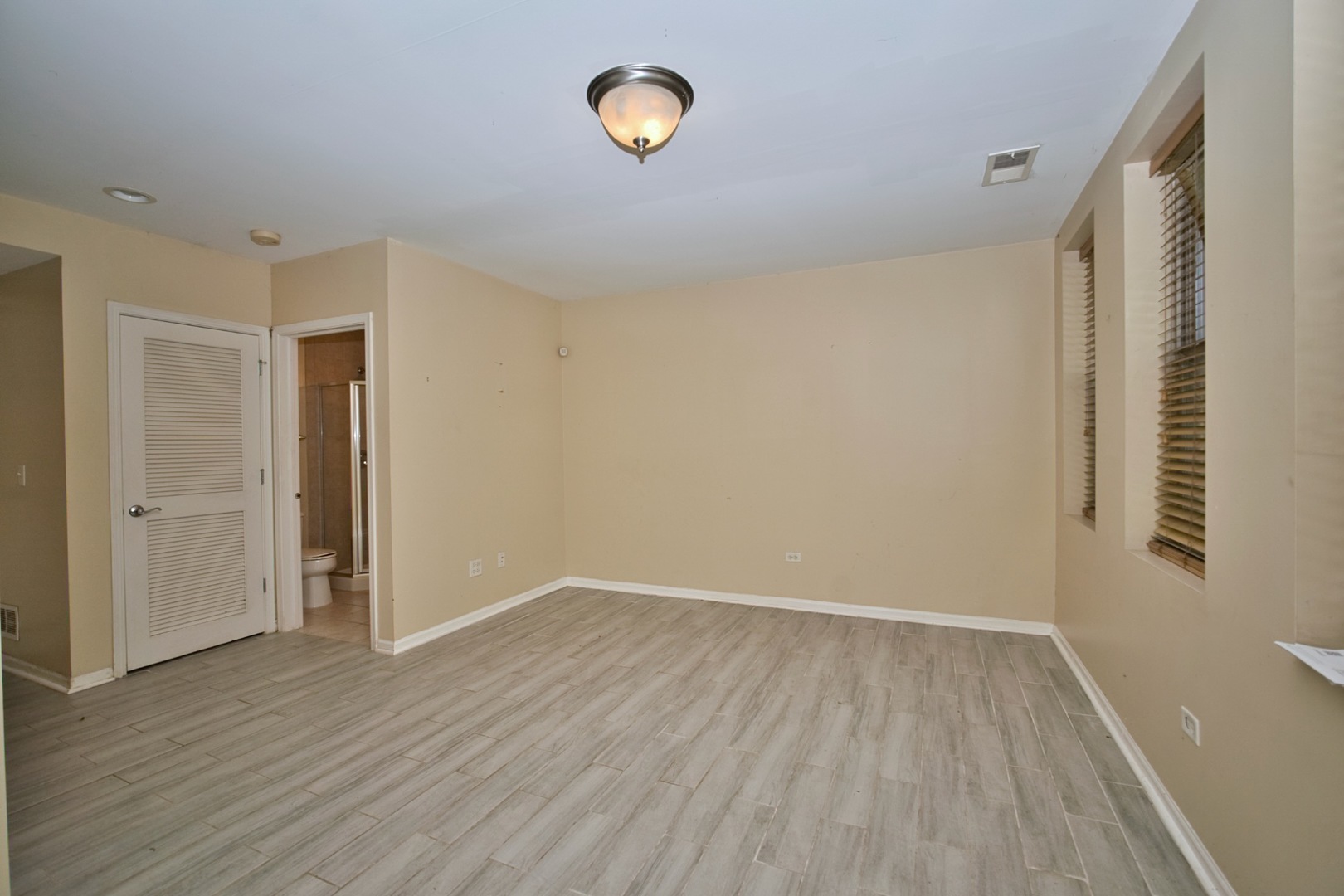 353 E Eastgate Place