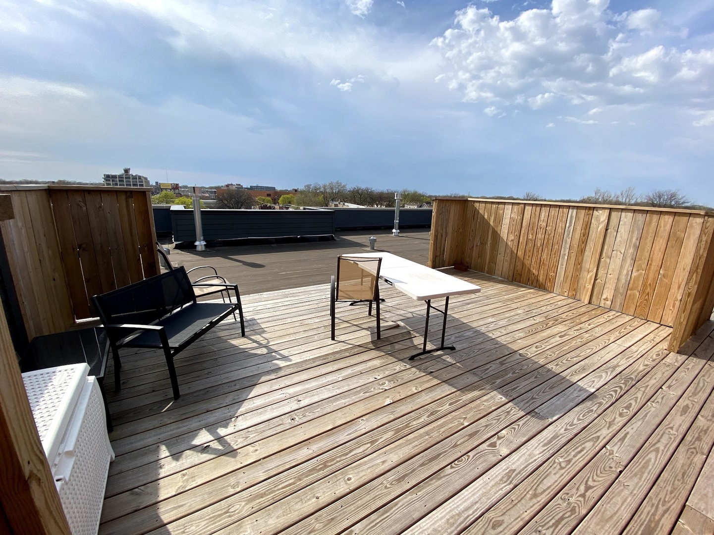 3203 N Ridgeway Avenue Unit: 4C
