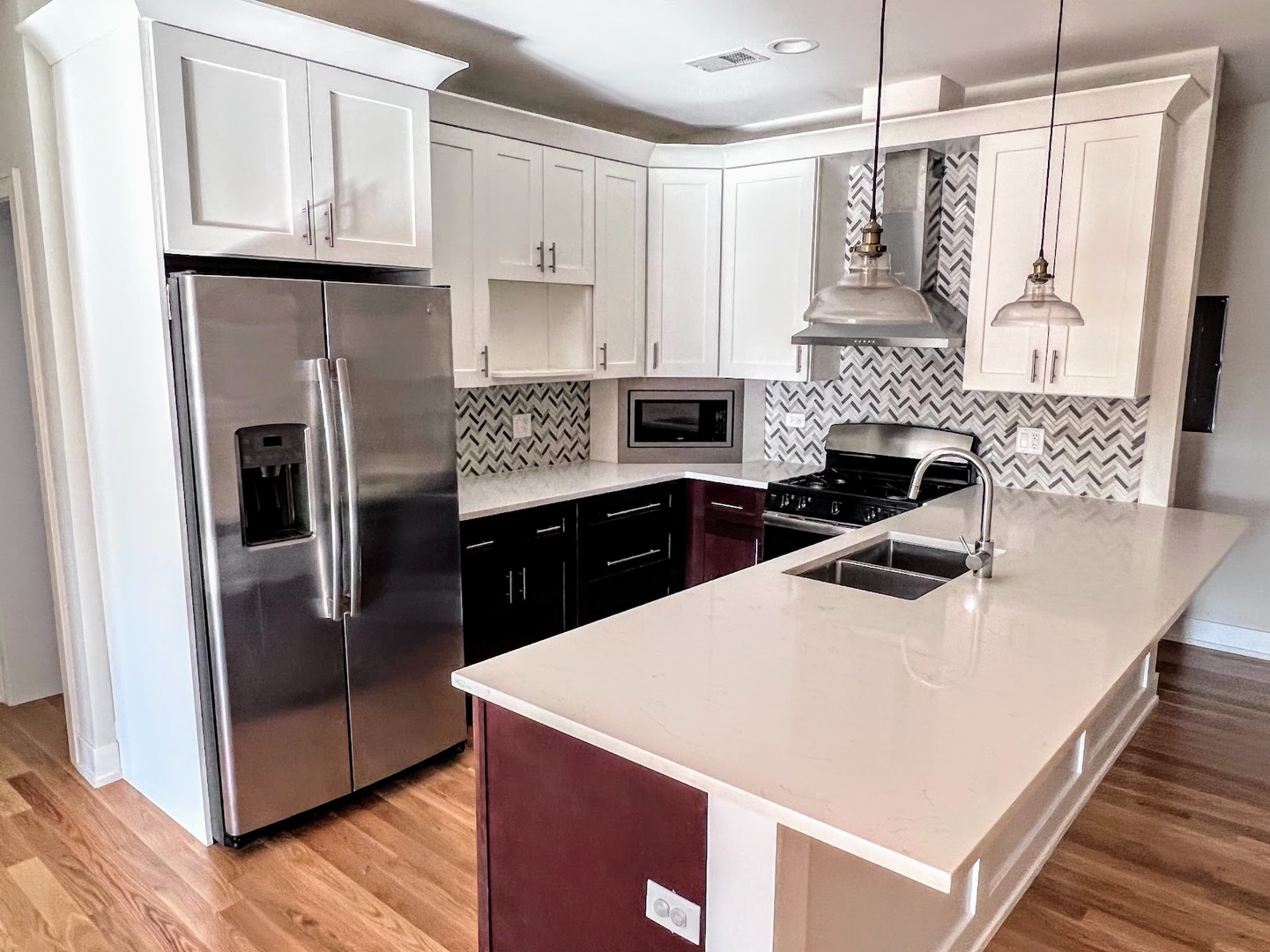 3203 N Ridgeway Avenue Unit: 4C