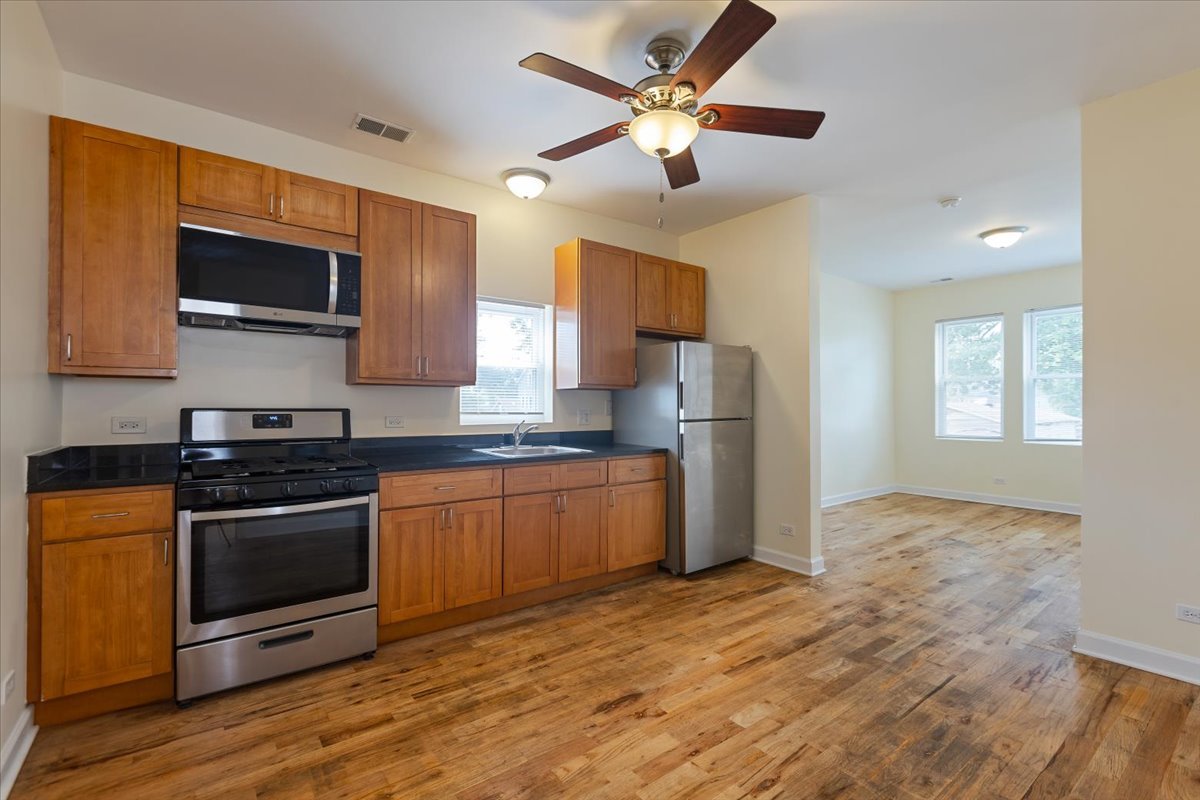 1234 W 49th Place Unit: 2F
