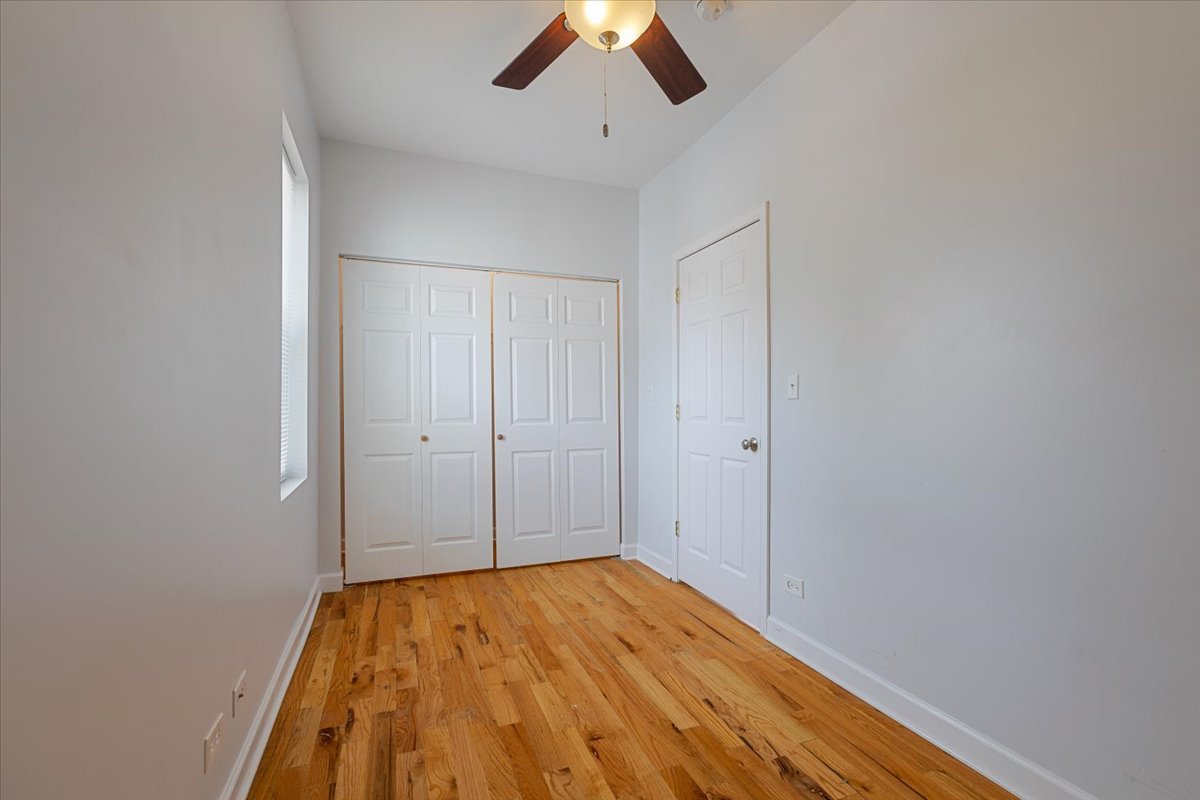1234 W 49th Place Unit: 2R