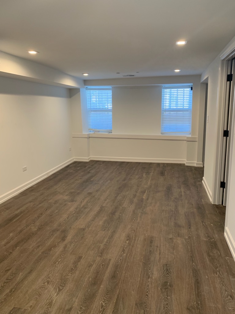 1401 N Oakley Boulevard Unit: G