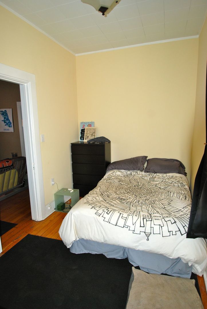 837 W 33RD Place Unit: 2F