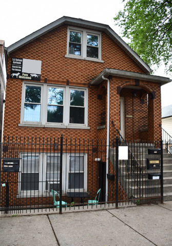 837 W 33RD Place Unit: 2F