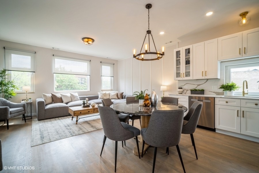 1100 S WESTERN Avenue Unit: 2