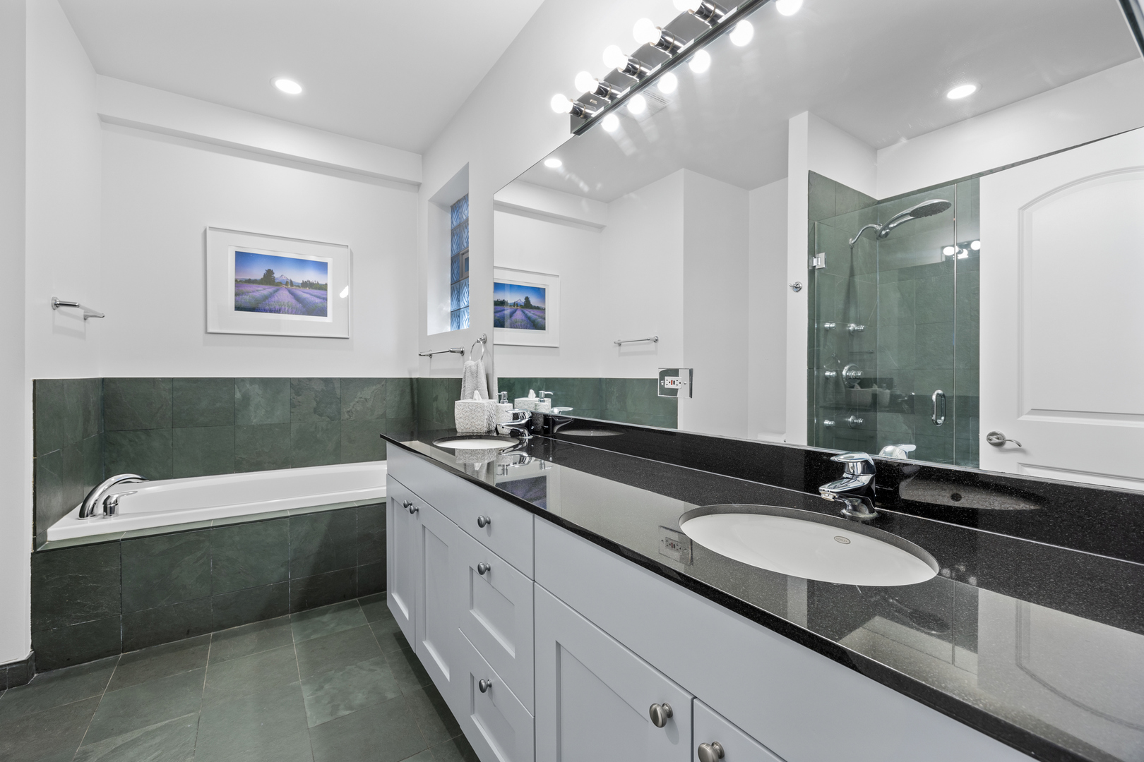 919 N Hermitage Avenue Unit: 1