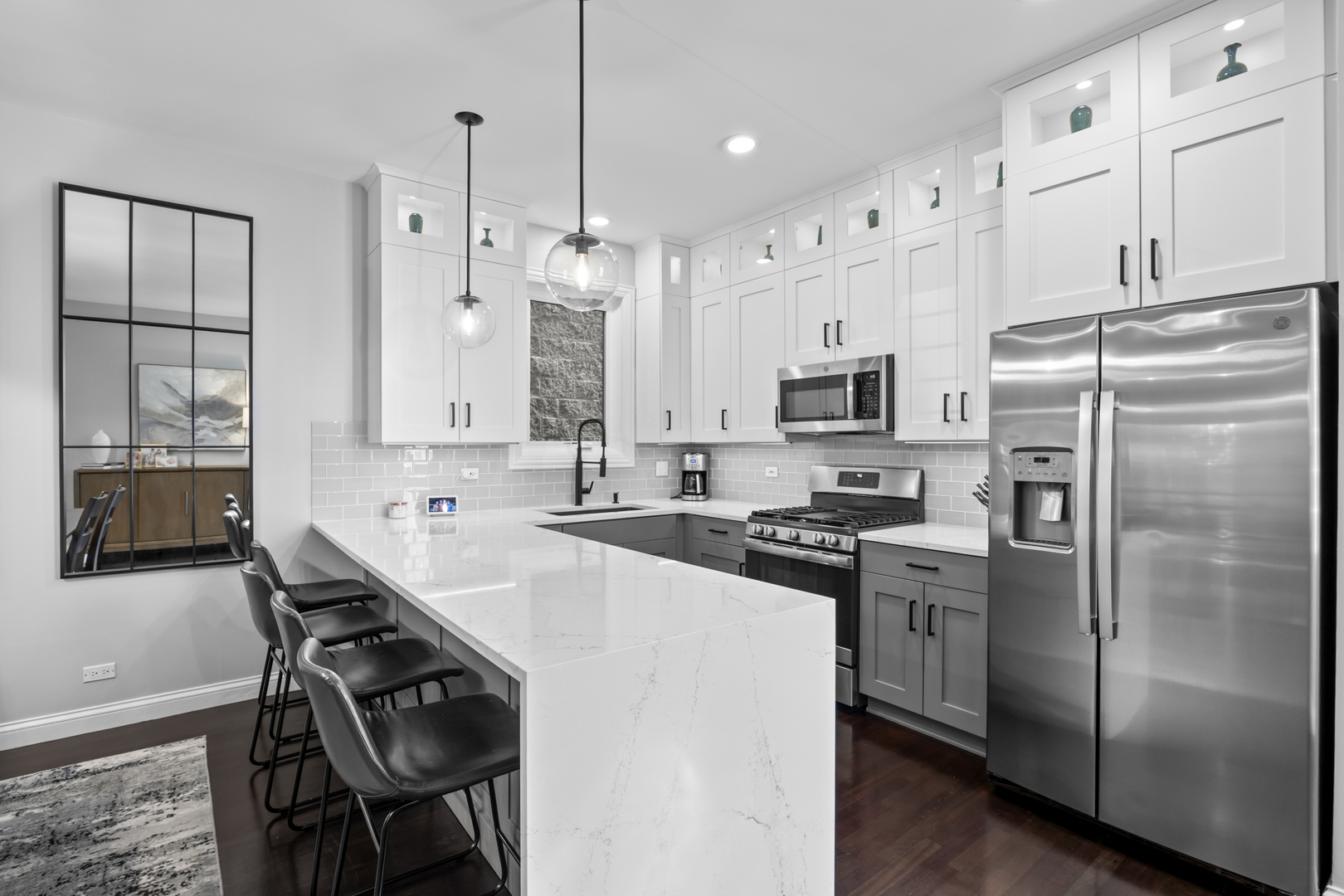 919 N Hermitage Avenue Unit: 1