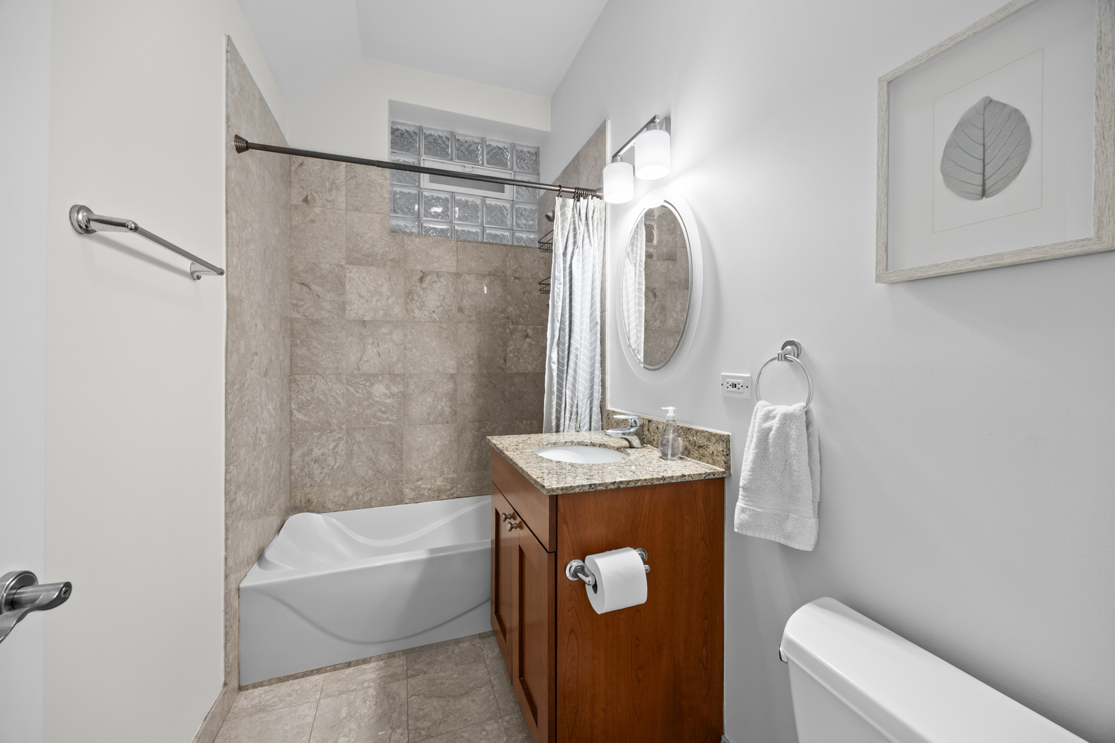 919 N Hermitage Avenue Unit: 1