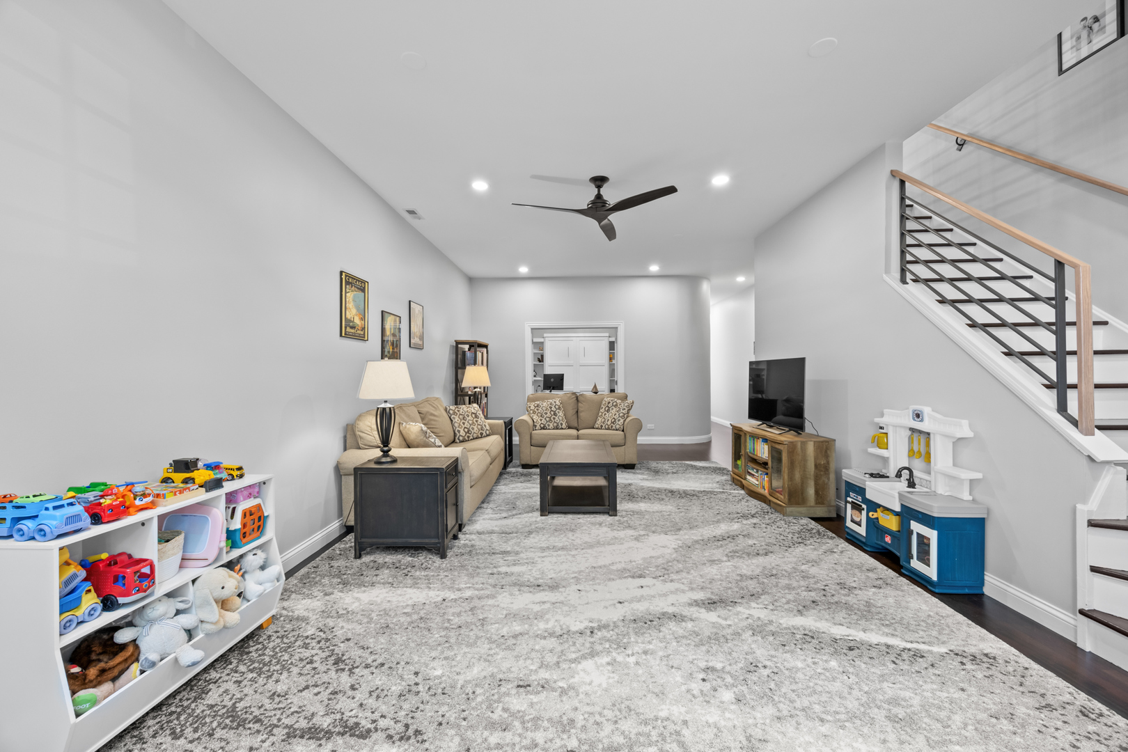 919 N Hermitage Avenue Unit: 1