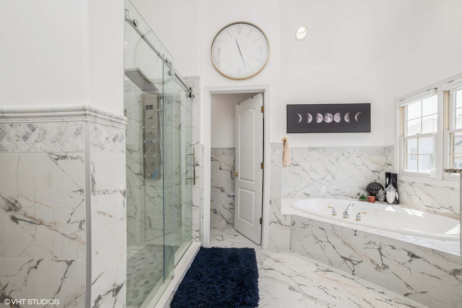 885 TIPPERARY Street