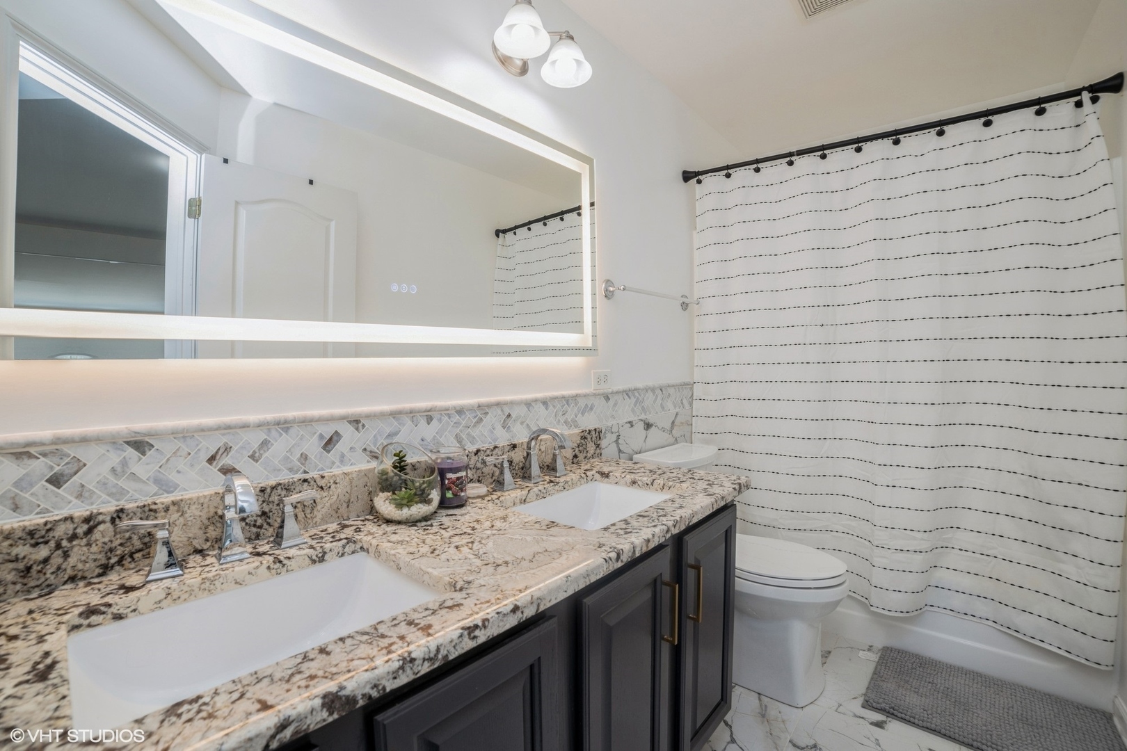 885 TIPPERARY Street