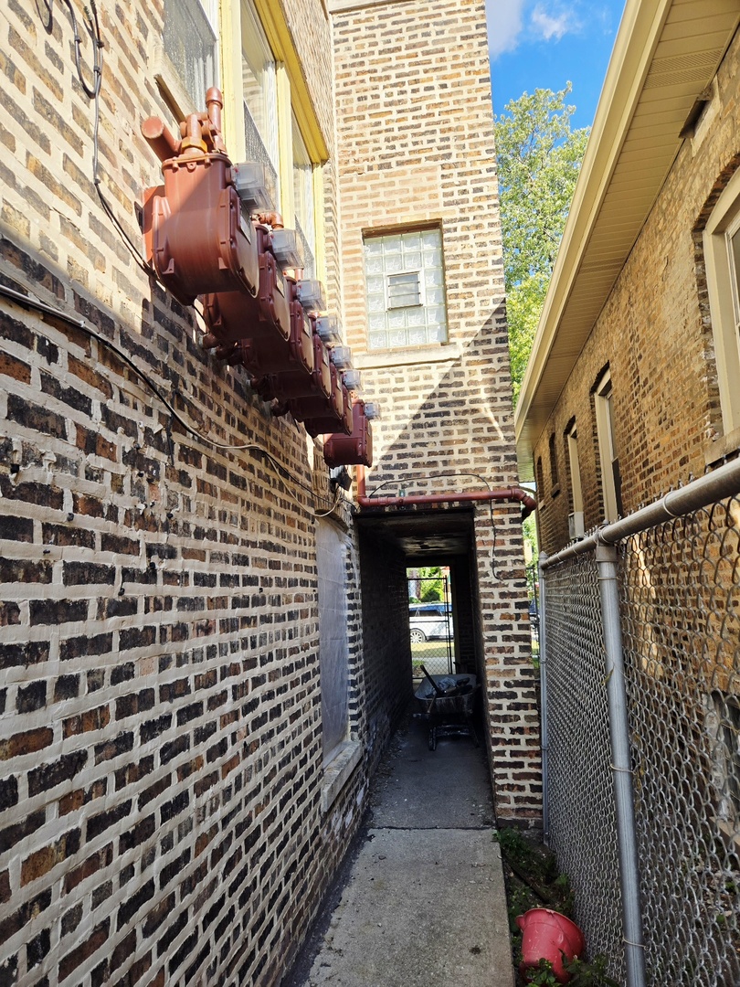 7708 S Wabash Avenue