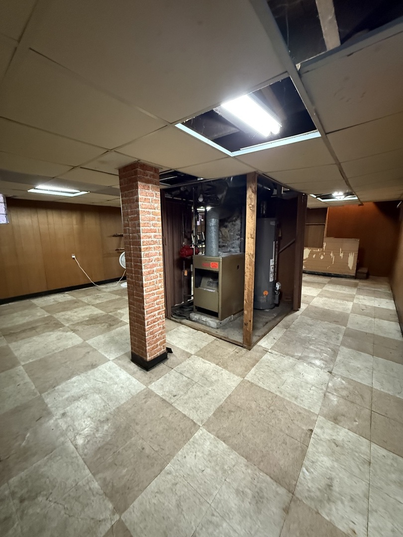 8732 S Buffalo Avenue