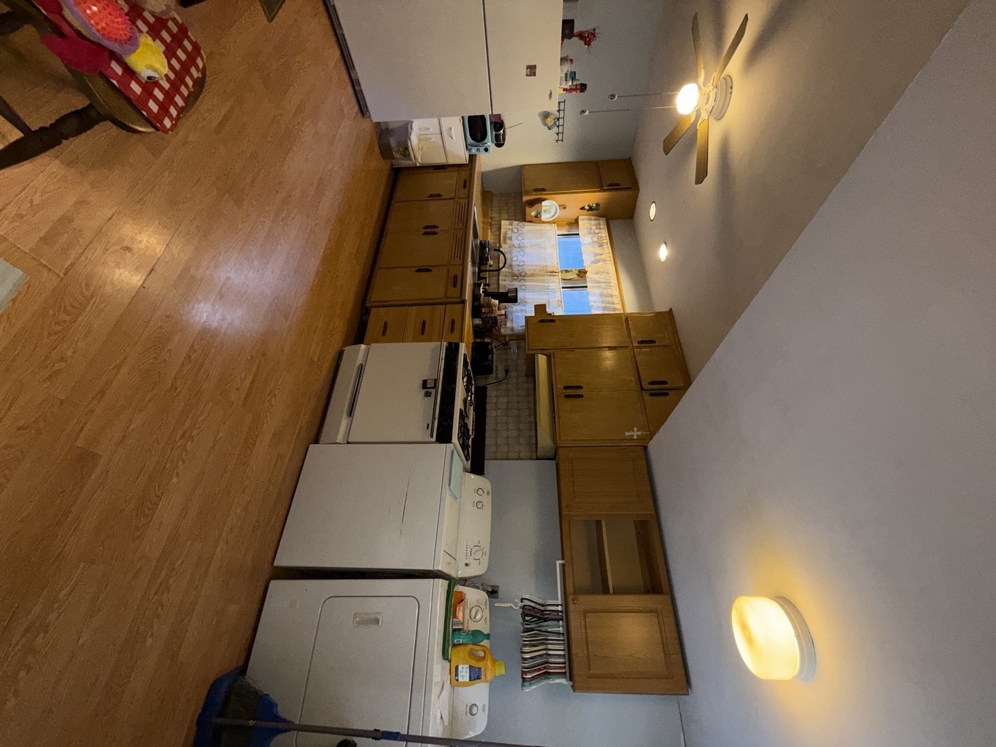 8732 S Buffalo Avenue