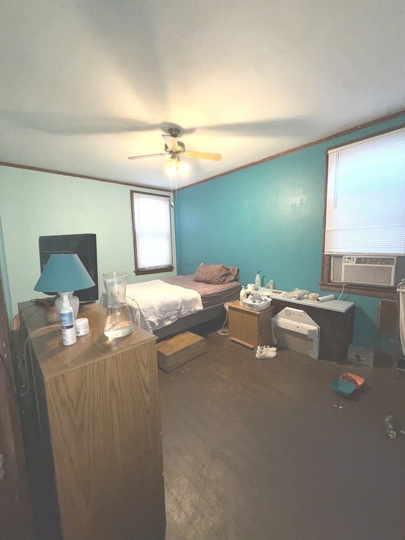 8732 S Buffalo Avenue