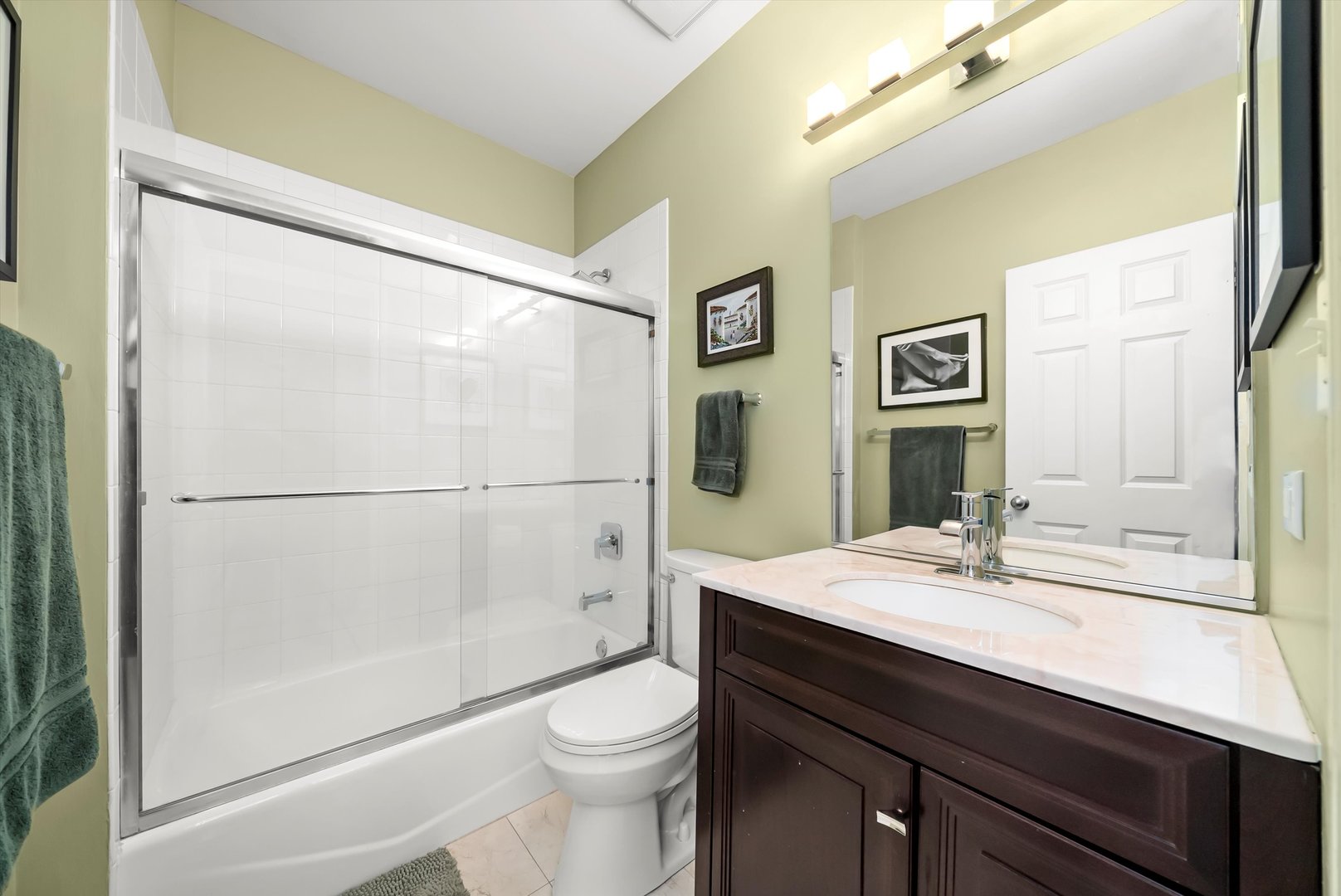 819 N Damen Avenue Unit: 3