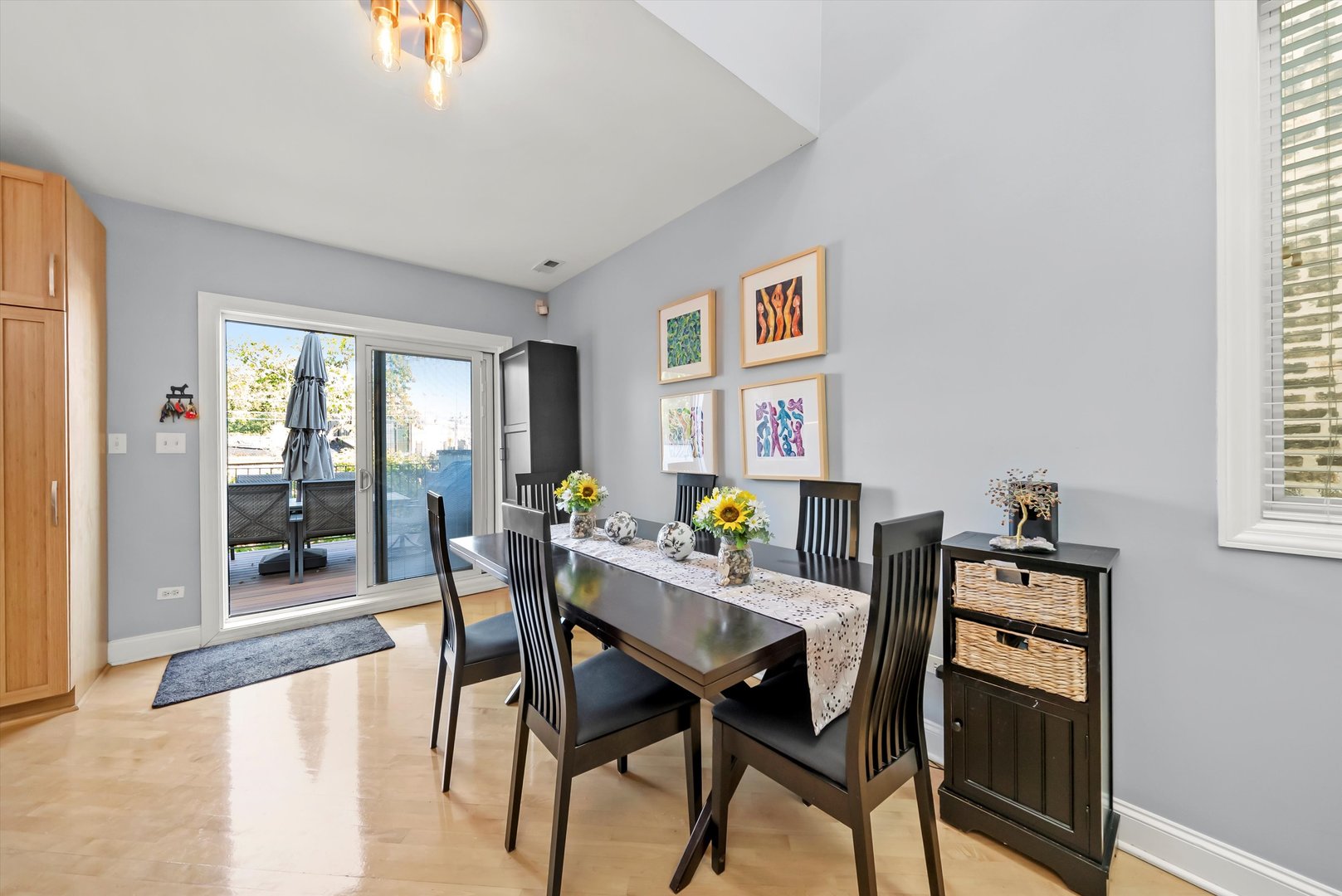 819 N Damen Avenue Unit: 3