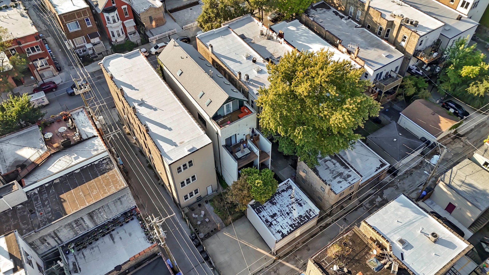 819 N Damen Avenue Unit: 3