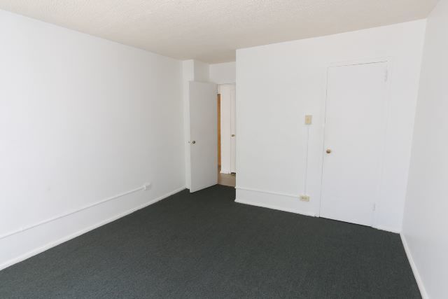 7333 N Ridge Boulevard Unit: 205