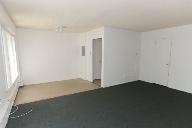 7333 N Ridge Boulevard Unit: 205