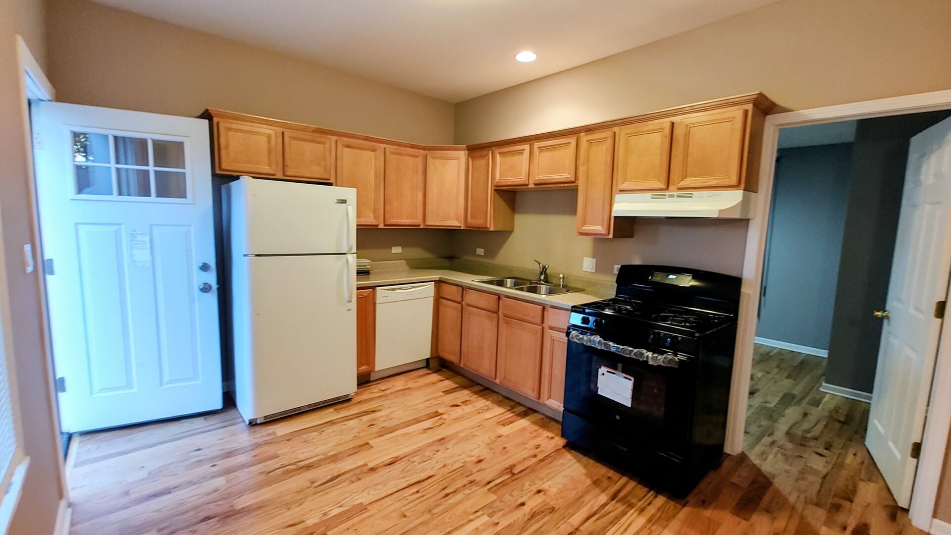 3013 S Haynes Court Unit: 1F