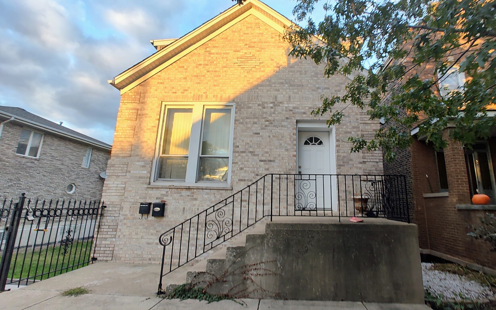 3013 S Haynes Court Unit: 1F