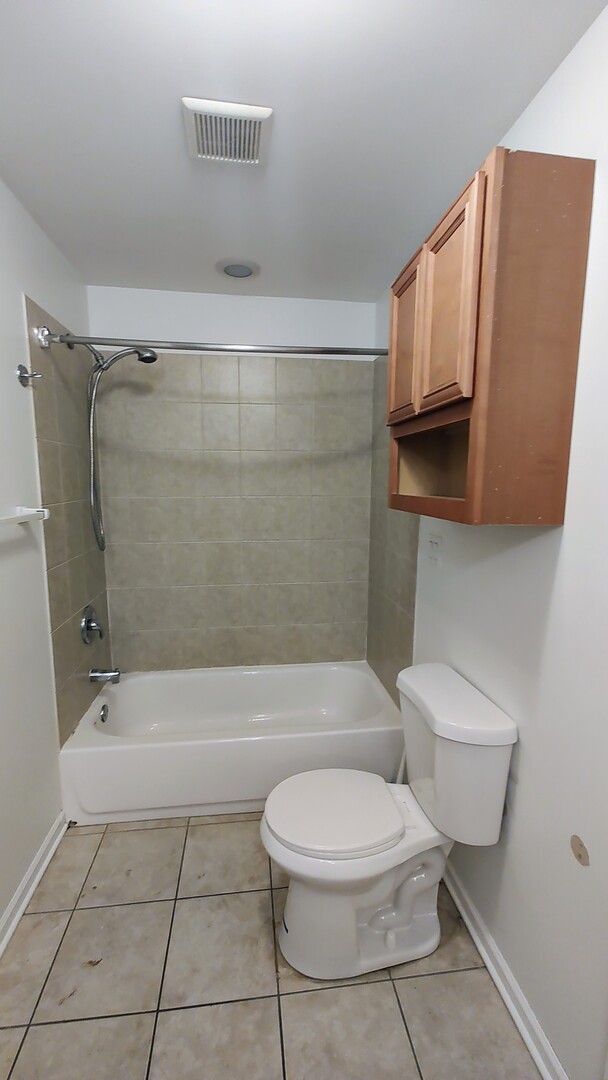 3013 S Haynes Court Unit: 1F