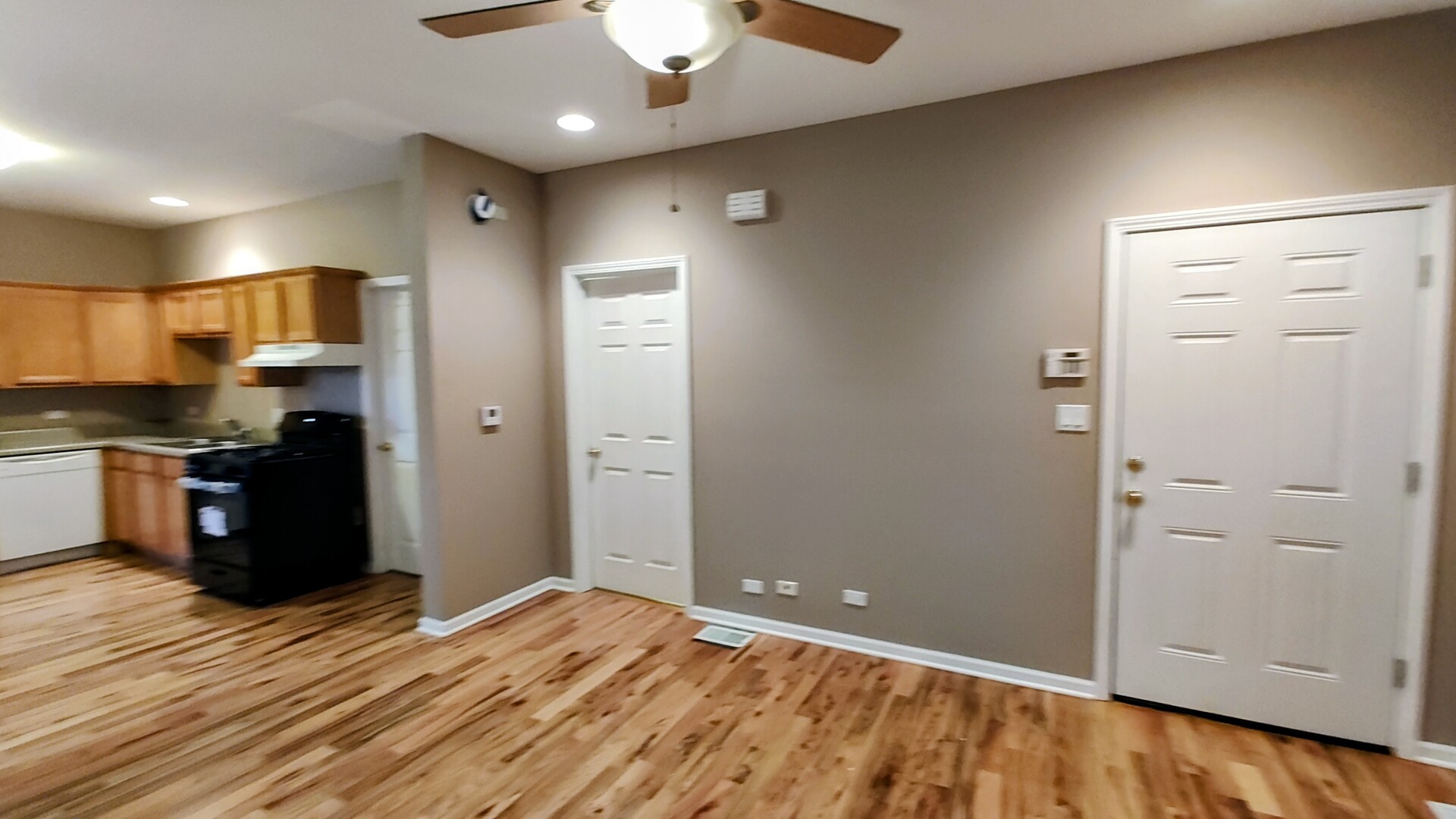 3013 S Haynes Court Unit: 1F
