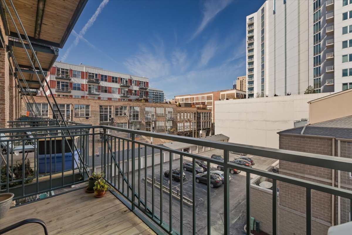 1632 S Indiana Avenue Unit: 403