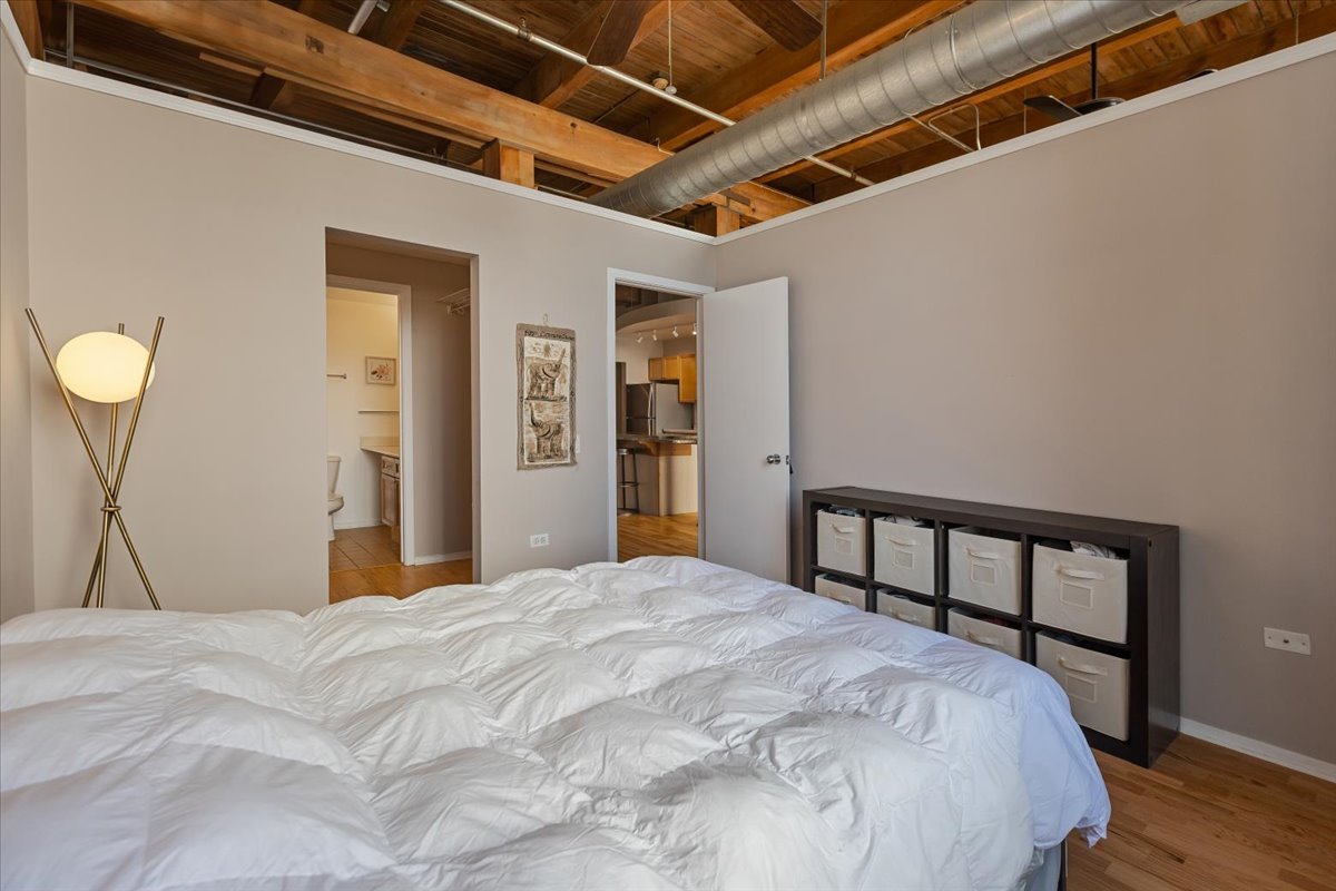 1632 S Indiana Avenue Unit: 403