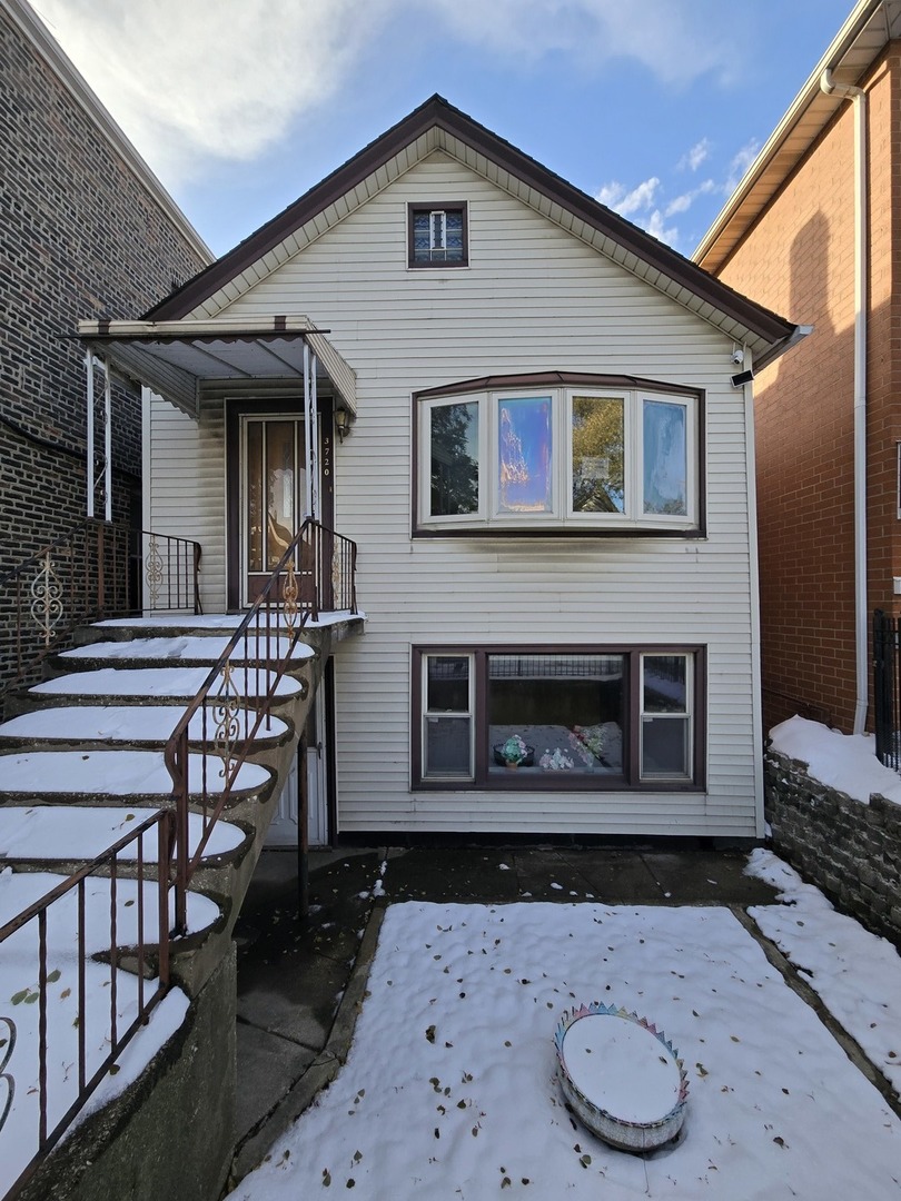 3720 S Hermitage Avenue