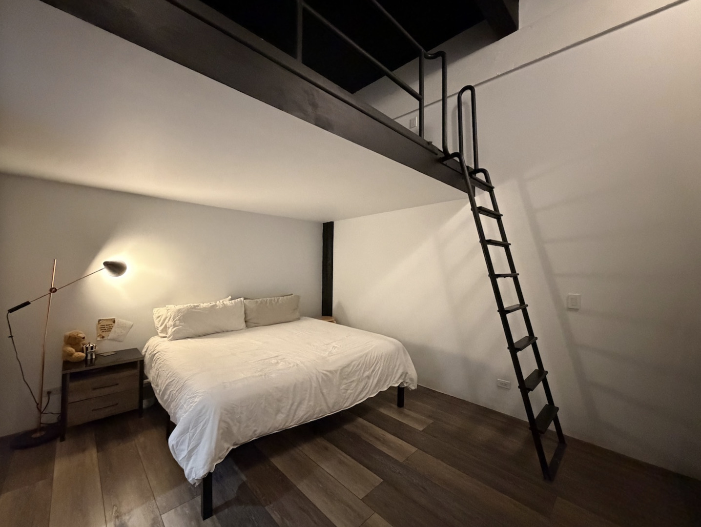 3323 N Paulina Street Unit: 5G